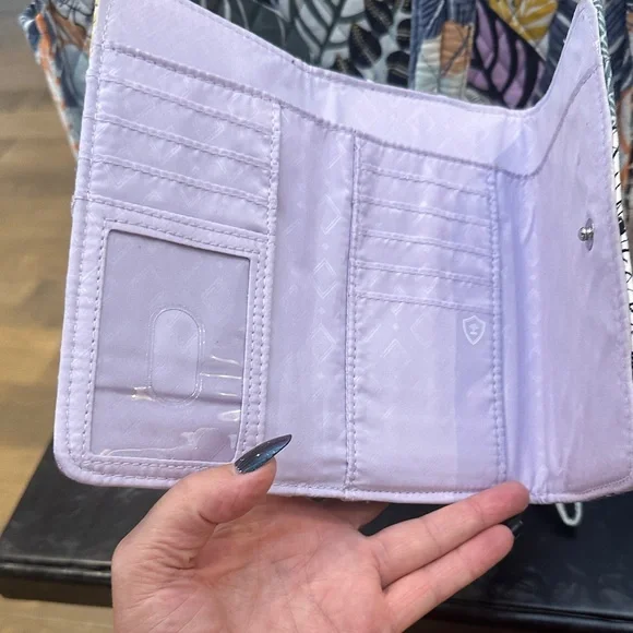 Vera Bradley, Palm Floral, Vibrant Quilted Floral Accessory Set - Picture 15 of 16